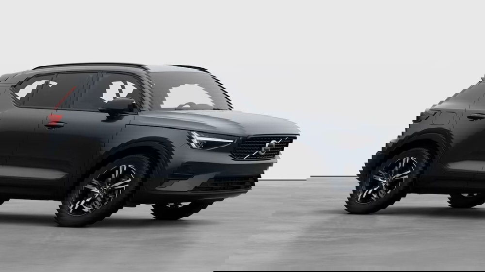 Volvo XC40 nuova a Como (3)