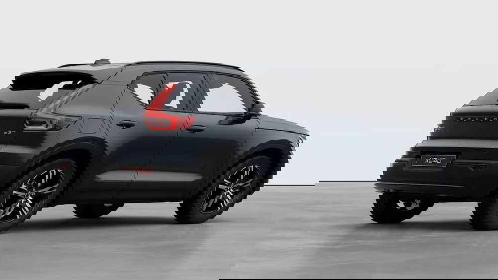 Volvo XC40 nuova a Como (7)