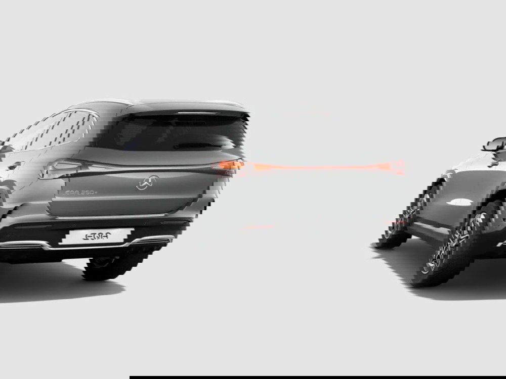 Mercedes-Benz EQA nuova a Ancona (3)