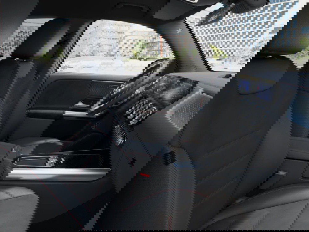 Mercedes-Benz EQA nuova a Ancona (9)