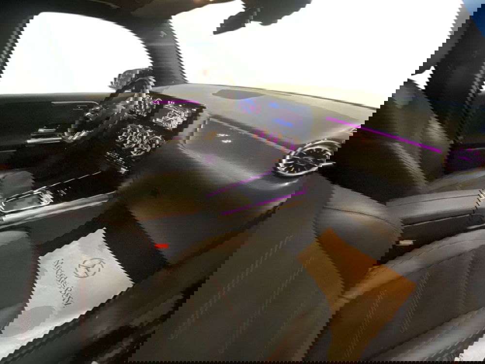 Mercedes-Benz GLA SUV usata a Napoli (13)