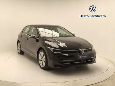 Volkswagen Golf 2.0 TDI 150 CV DSG SCR 4Motion Style del 2025 usata a Pratola Serra
