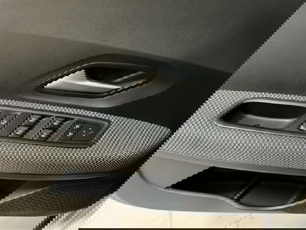 Dacia Jogger usata a Como (15)