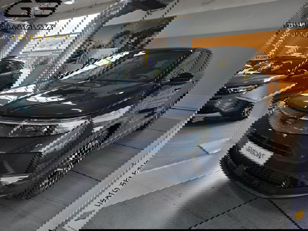 Opel Grandland nuova a Prato (3)