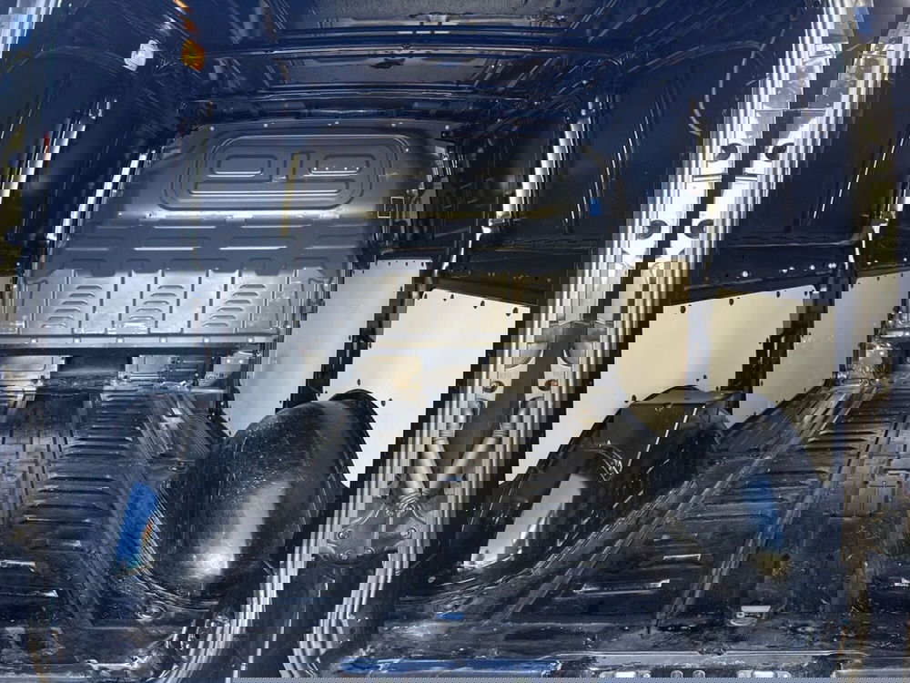 Mercedes-Benz Vito usata a Milano (8)