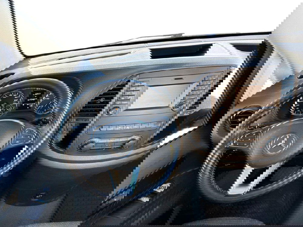 Mercedes-Benz Vito usata a Milano (9)