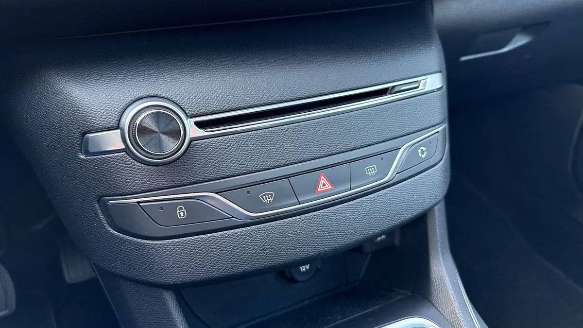 Peugeot 308 usata a Treviso (11)
