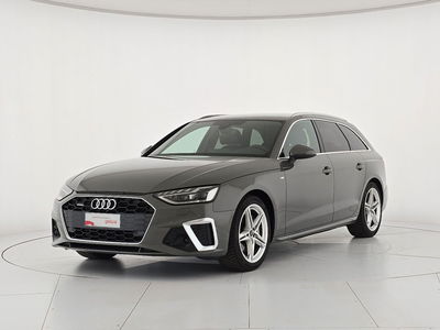 Audi A4 Avant 40 2.0 tdi mhev S line edition quattro 204cv s-tronic del 2024 usata a Asti