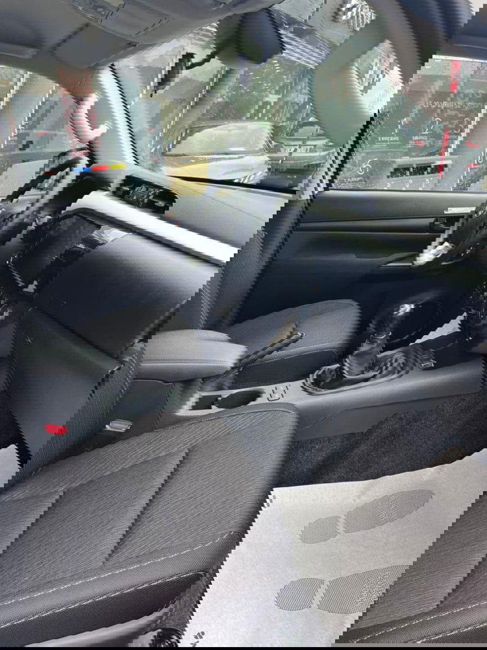 Toyota Hilux nuova a Perugia (6)