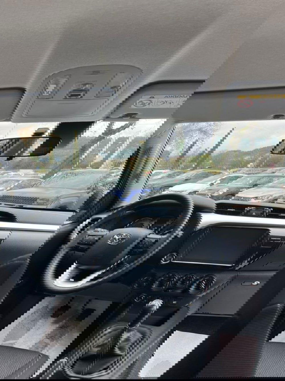 Toyota Hilux nuova a Perugia (7)