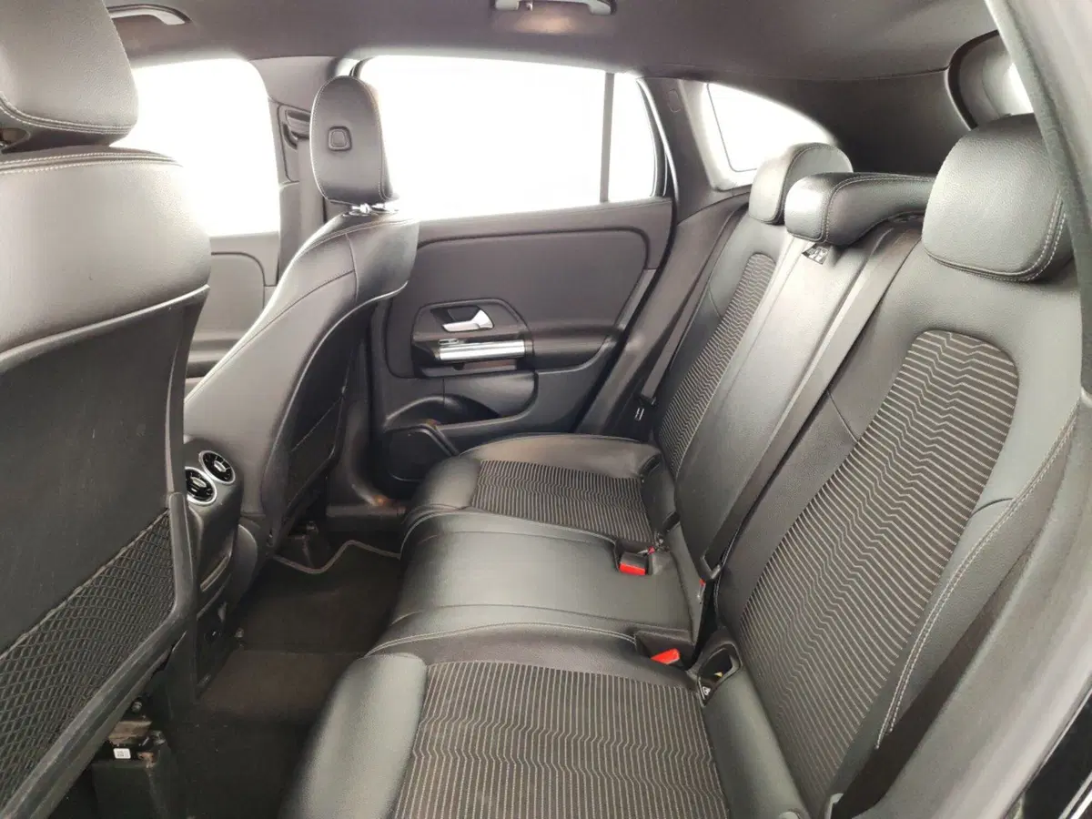 Mercedes-Benz GLA SUV usata a Massa-Carrara (10)