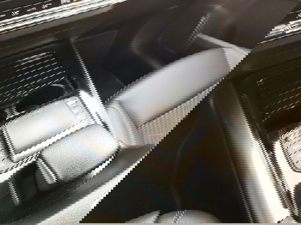 Mercedes-Benz GLA SUV usata a Massa-Carrara (11)