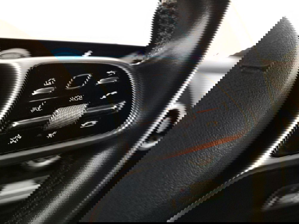 Mercedes-Benz GLA SUV usata a Massa-Carrara (13)