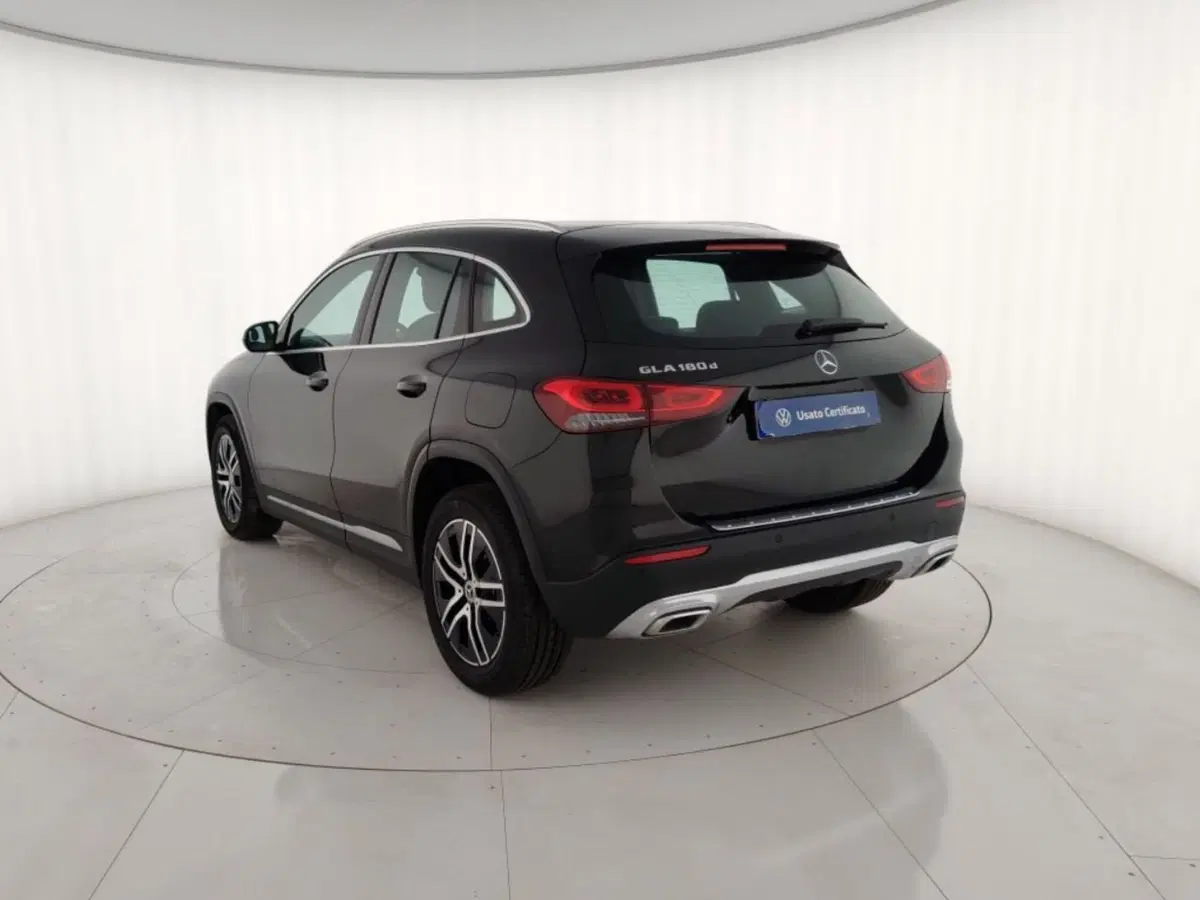 Mercedes-Benz GLA SUV usata a Massa-Carrara (2)