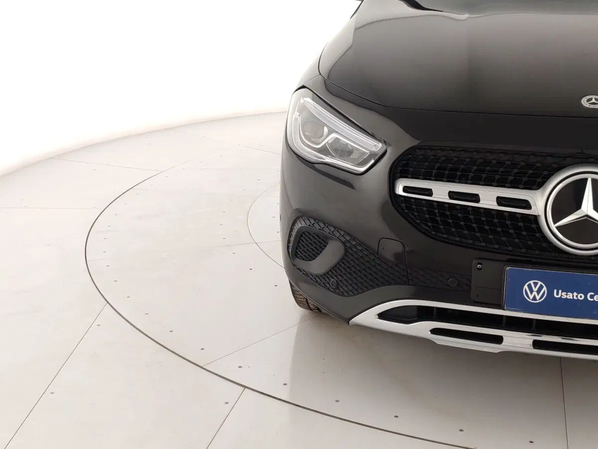 Mercedes-Benz GLA SUV usata a Massa-Carrara (5)