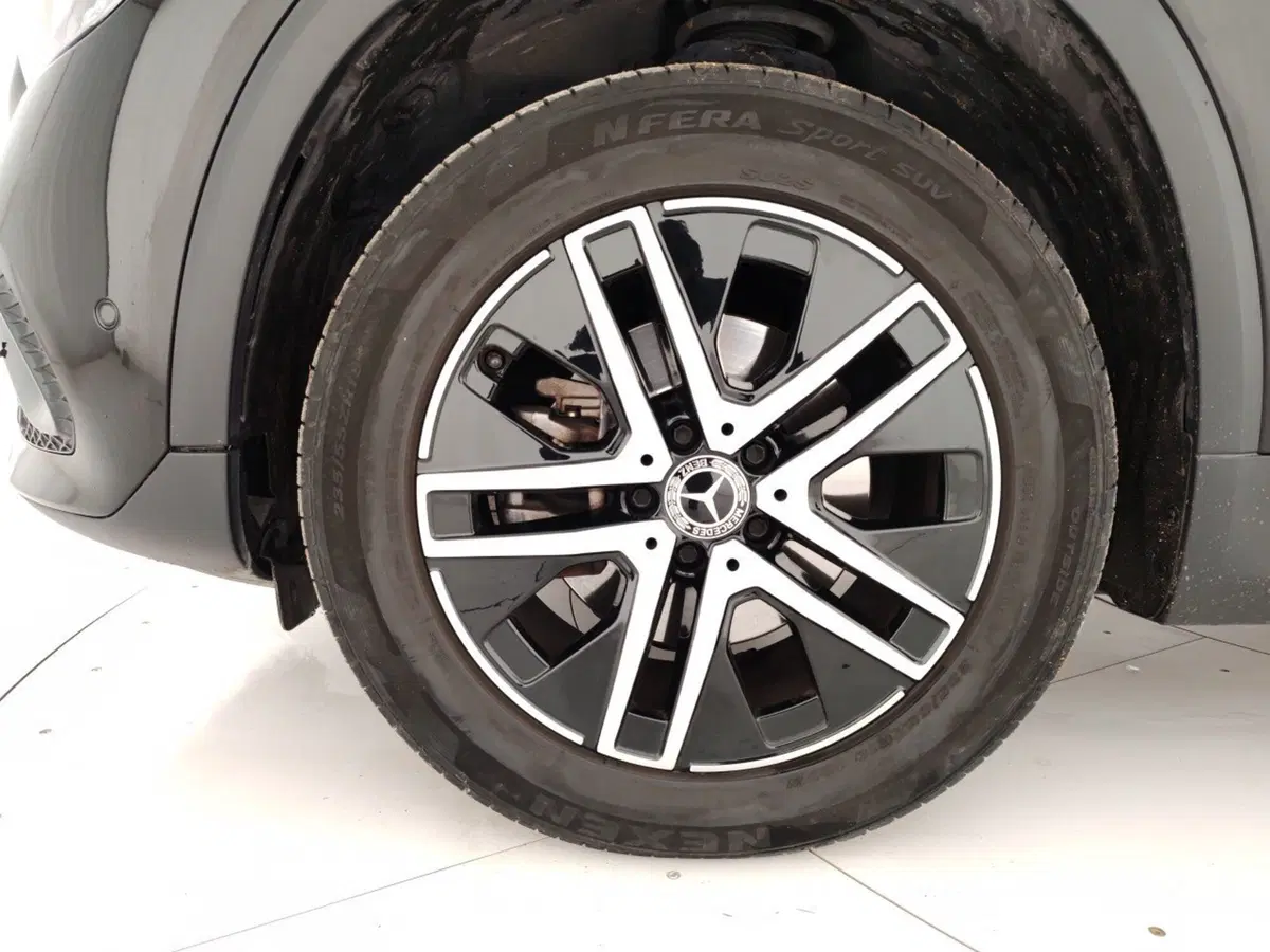 Mercedes-Benz GLA SUV usata a Massa-Carrara (6)