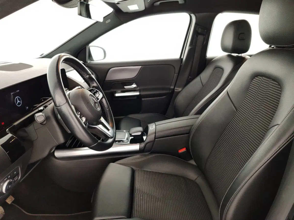 Mercedes-Benz GLA SUV usata a Massa-Carrara (7)
