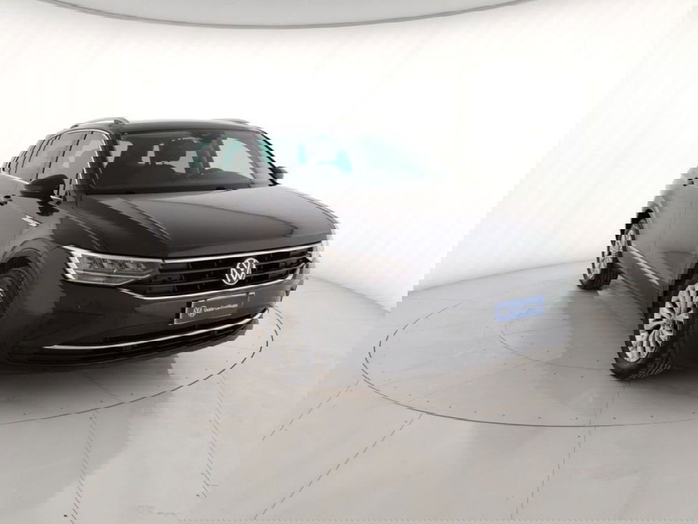 Volkswagen Tiguan usata a Massa-Carrara (4)