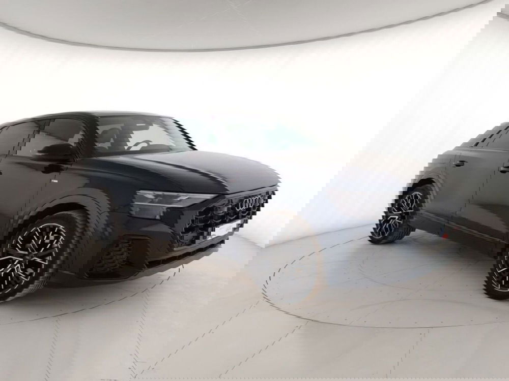 Audi Q8 Sportback usata a Massa-Carrara (4)