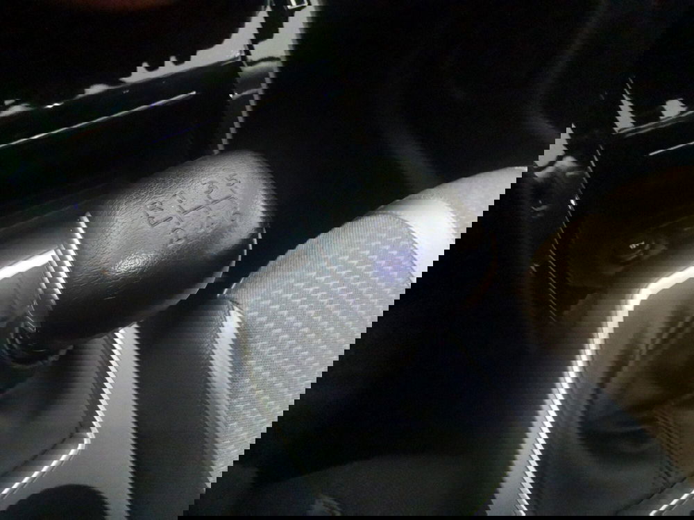 Peugeot 2008 usata a Brindisi (13)