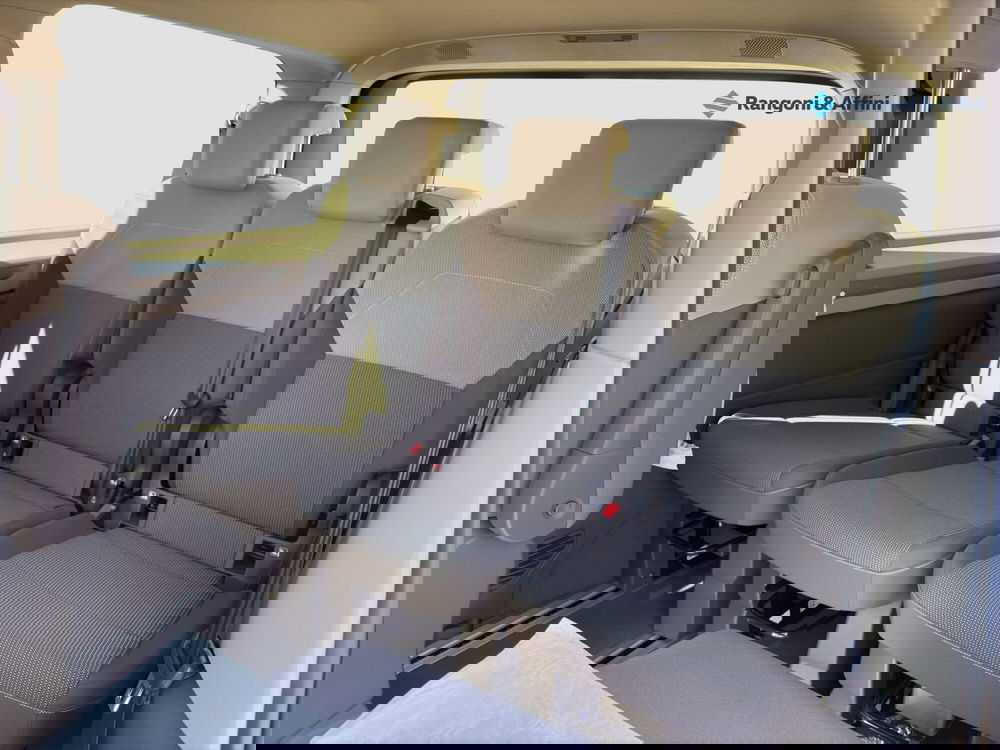 Volkswagen Multivan nuova a Brescia (12)