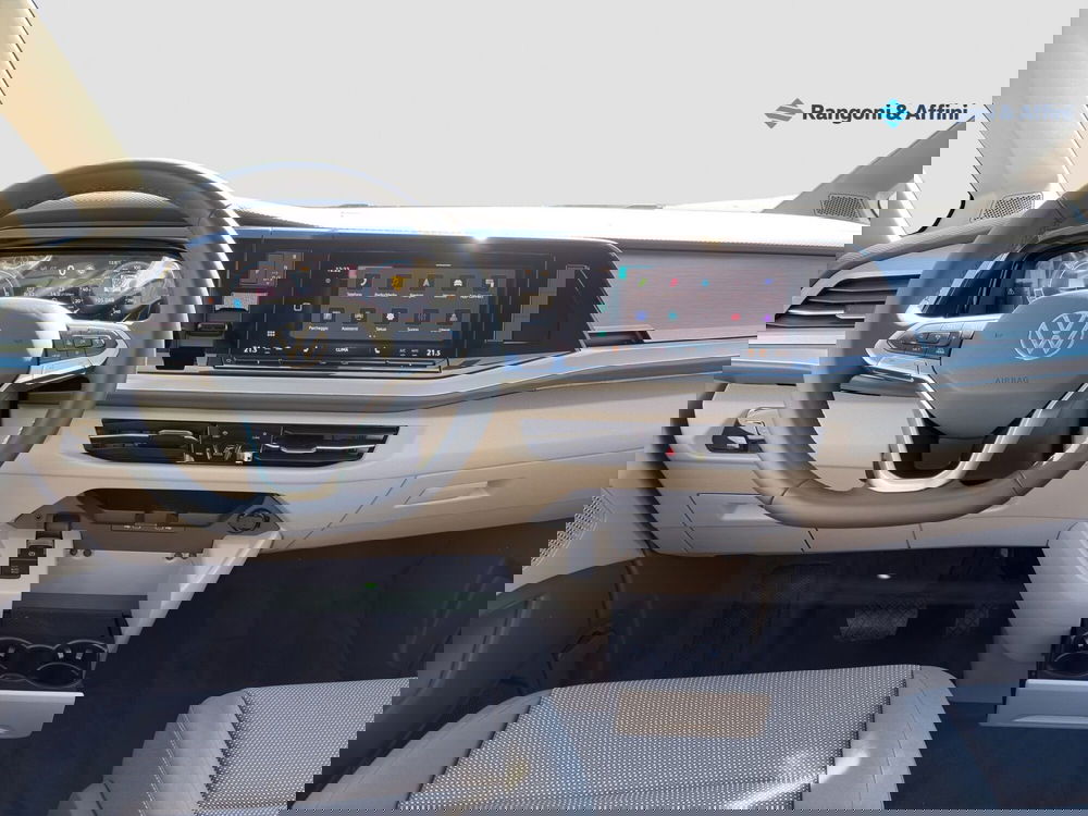 Volkswagen Multivan nuova a Brescia (13)