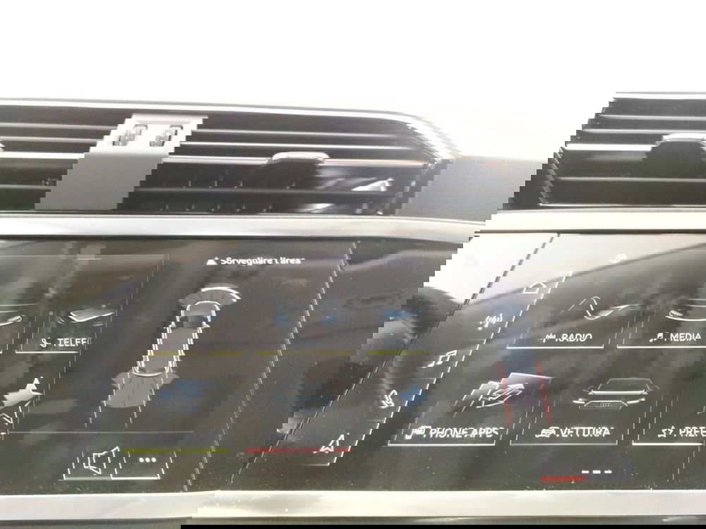 Audi Q3 nuova a Napoli (14)