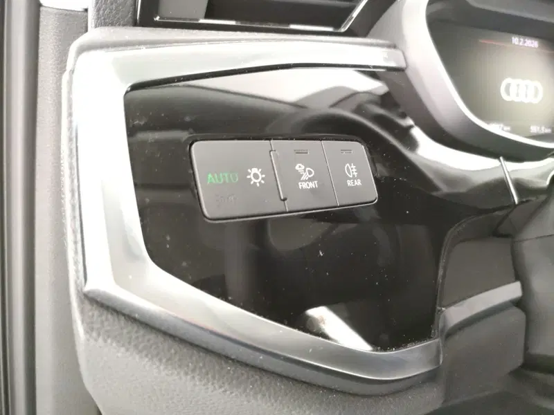 Audi Q3 nuova a Napoli (17)