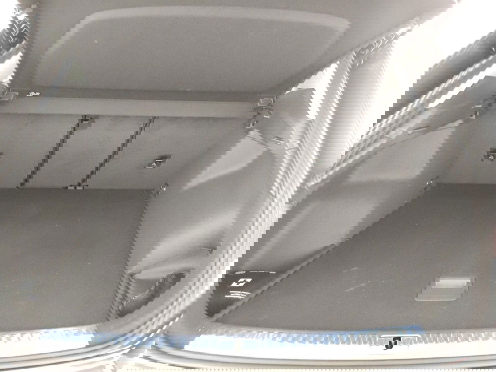 Audi Q3 nuova a Napoli (18)