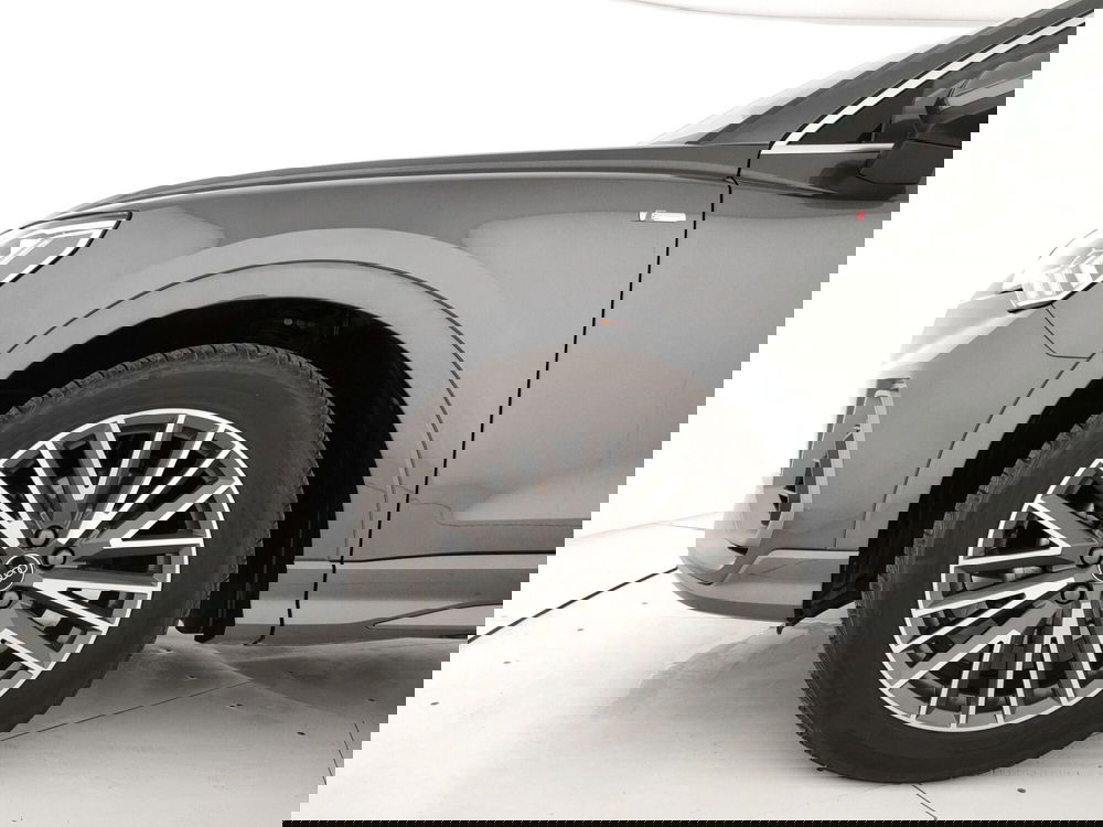 Audi Q3 nuova a Napoli (19)