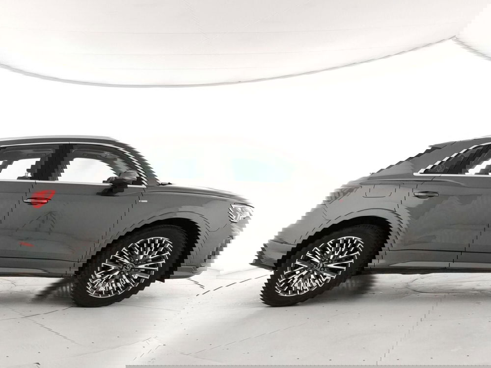 Audi Q3 nuova a Napoli (3)