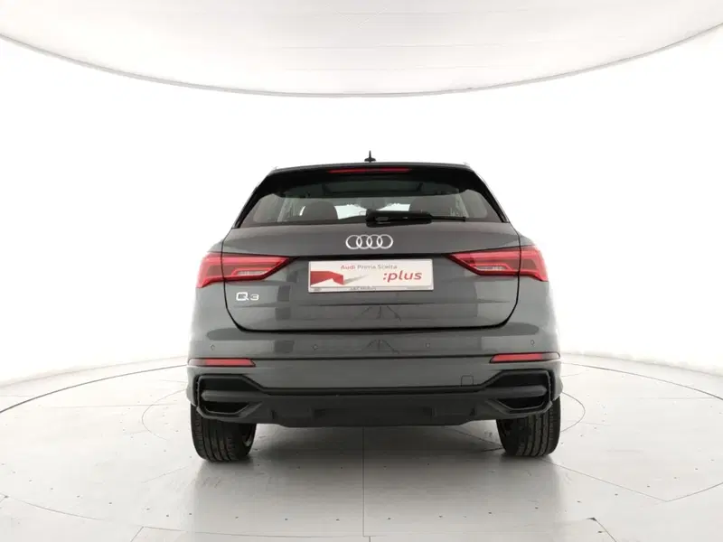 Audi Q3 nuova a Napoli (4)