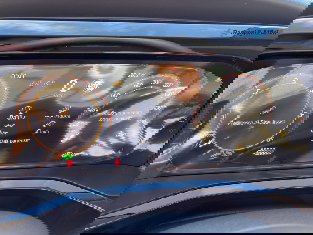 Volkswagen Multivan nuova a Brescia (11)