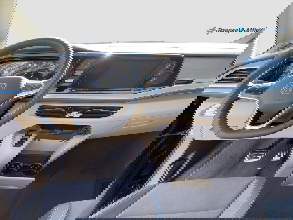 Volkswagen Multivan nuova a Brescia (13)