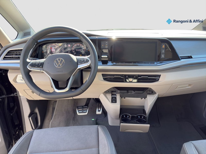 Volkswagen Multivan nuova a Brescia (13)