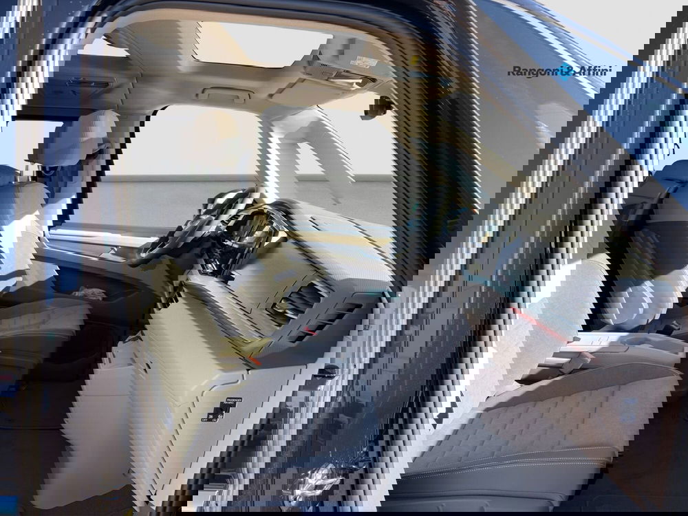 Volkswagen Multivan nuova a Brescia (15)