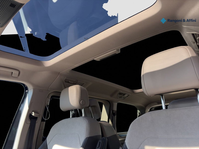 Volkswagen Multivan nuova a Brescia (19)