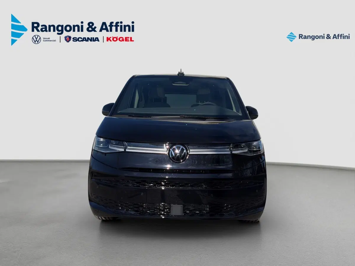 Volkswagen Multivan nuova a Brescia (8)
