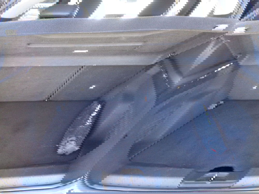 Jeep Avenger usata a Treviso (18)