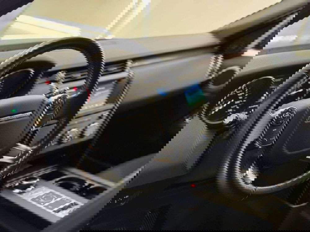 Land Rover Discovery Sport usata a Savona (10)