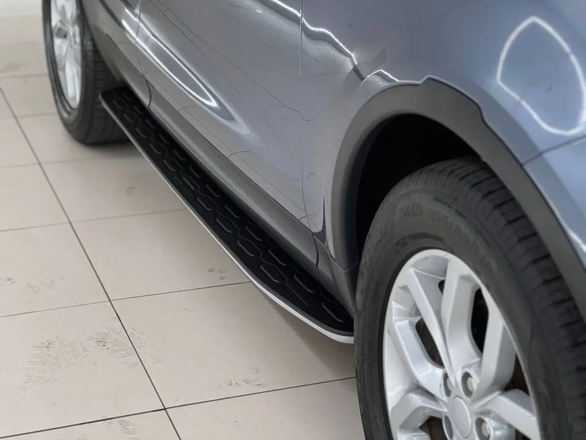Land Rover Discovery Sport usata a Savona (4)