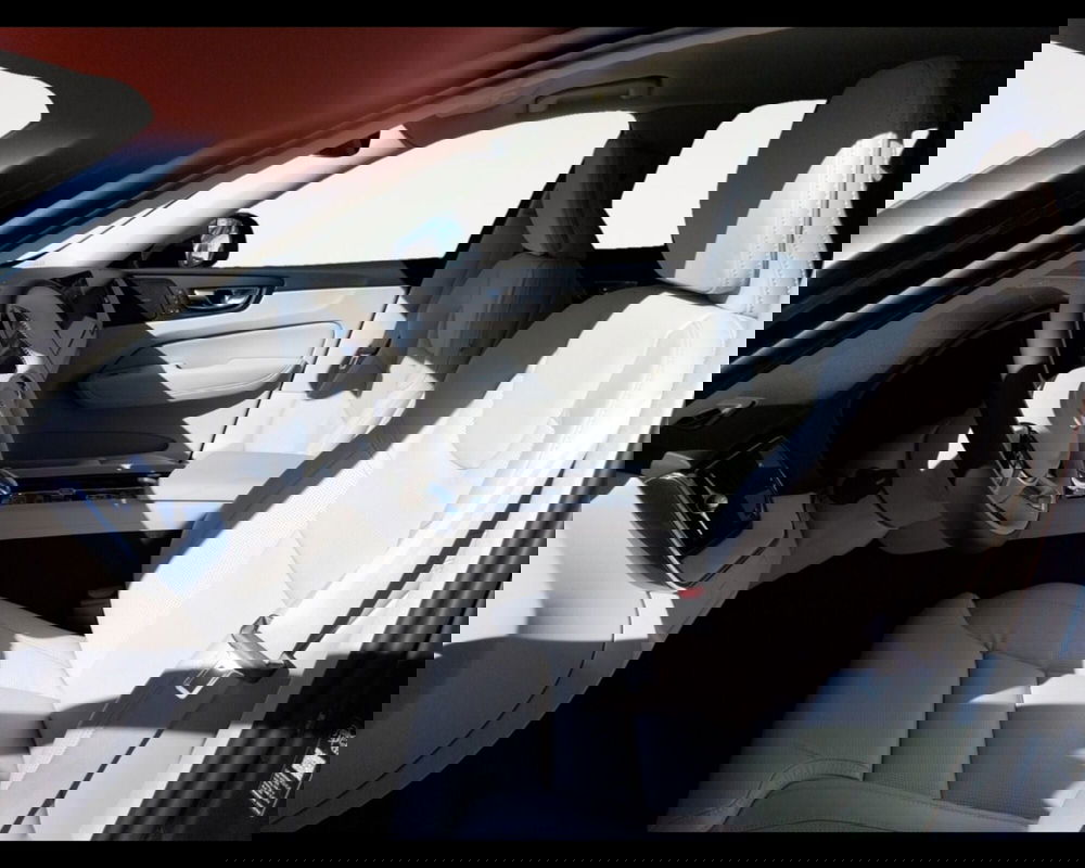 Volvo XC60 nuova a Bologna (10)