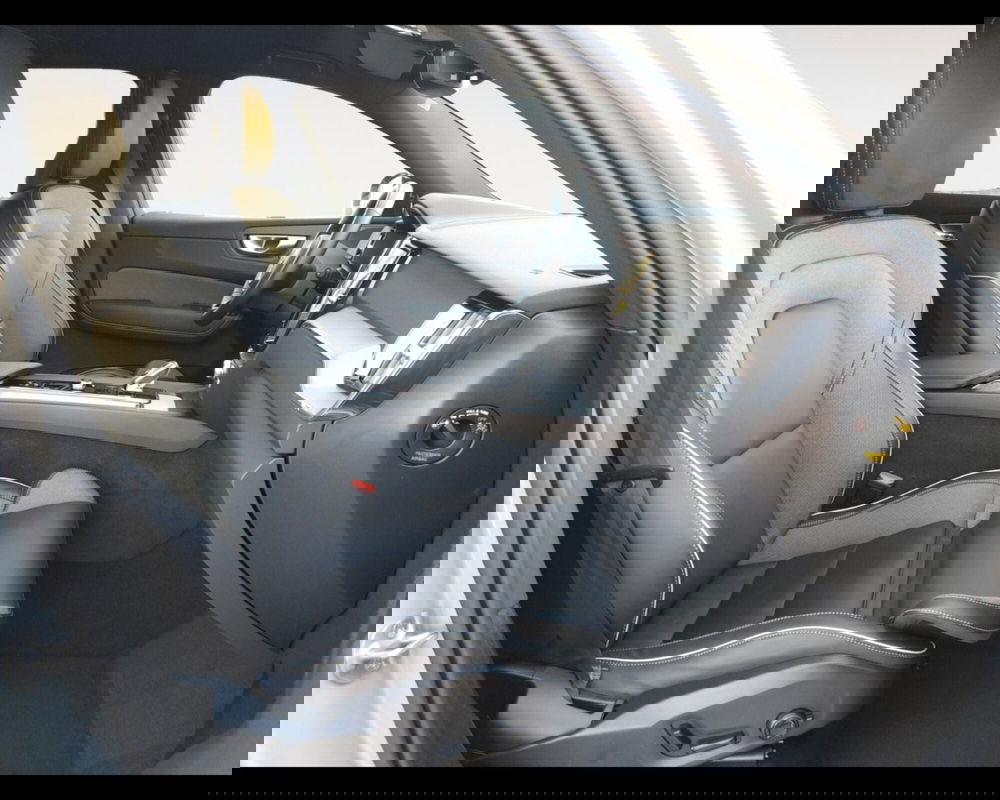 Volvo XC60 usata a Ravenna (15)