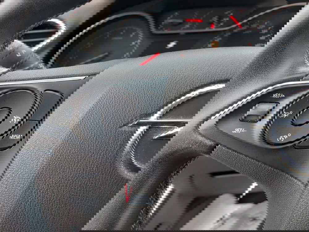 Opel Grandland X usata a Lucca (18)