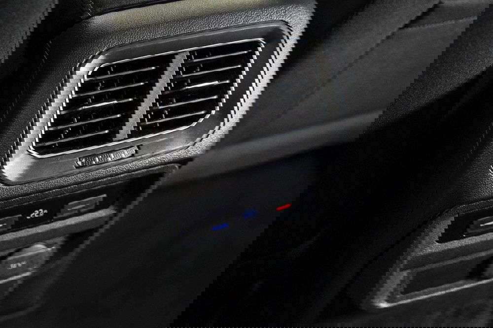 Volkswagen Tiguan usata a Varese (19)