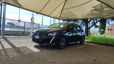 Peugeot 208 PureTech 100 Stop&amp;Start EAT8 5 porte Active Pack del 2022 usata a Empoli