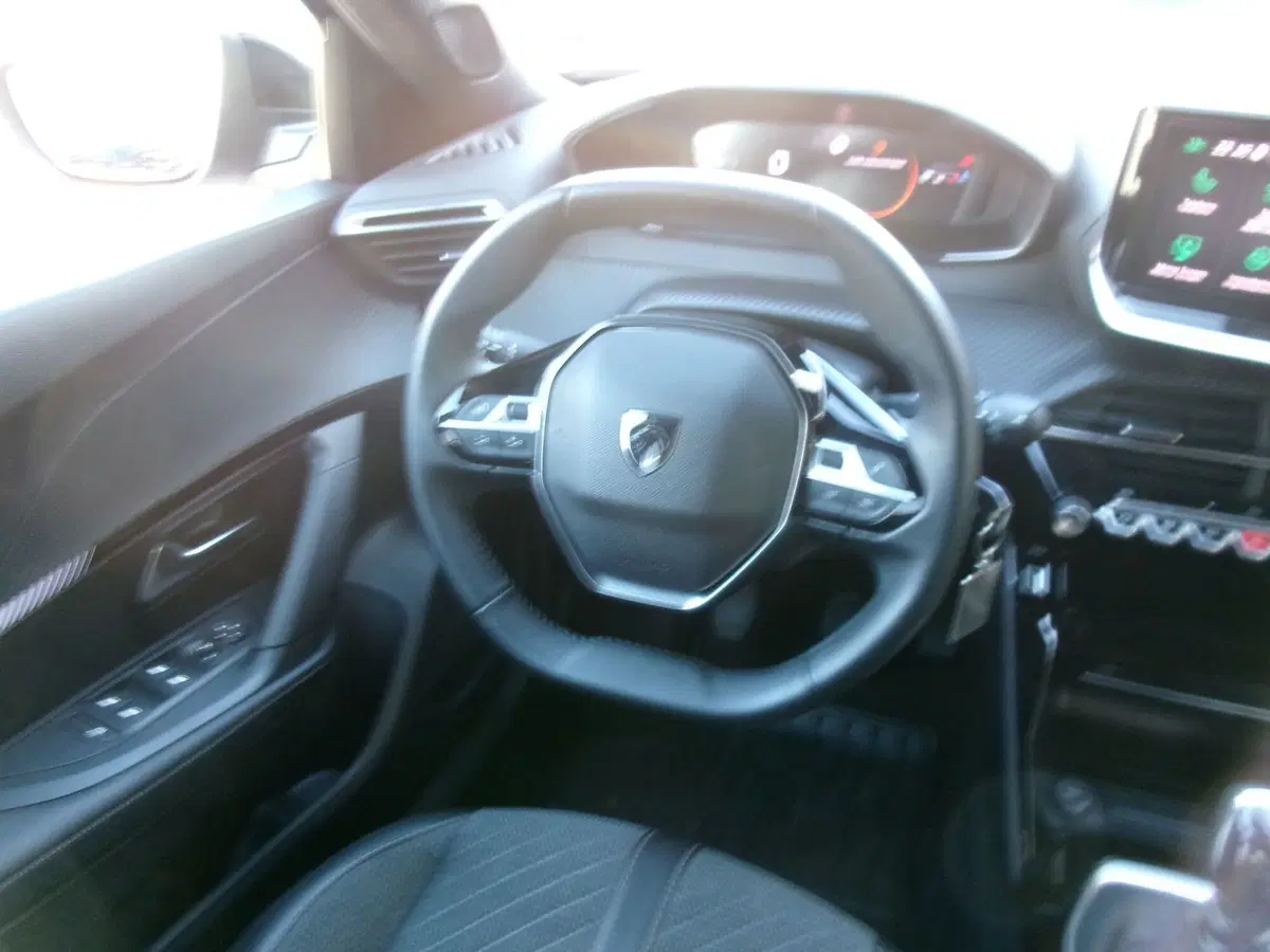 Peugeot 2008 usata a Venezia (12)