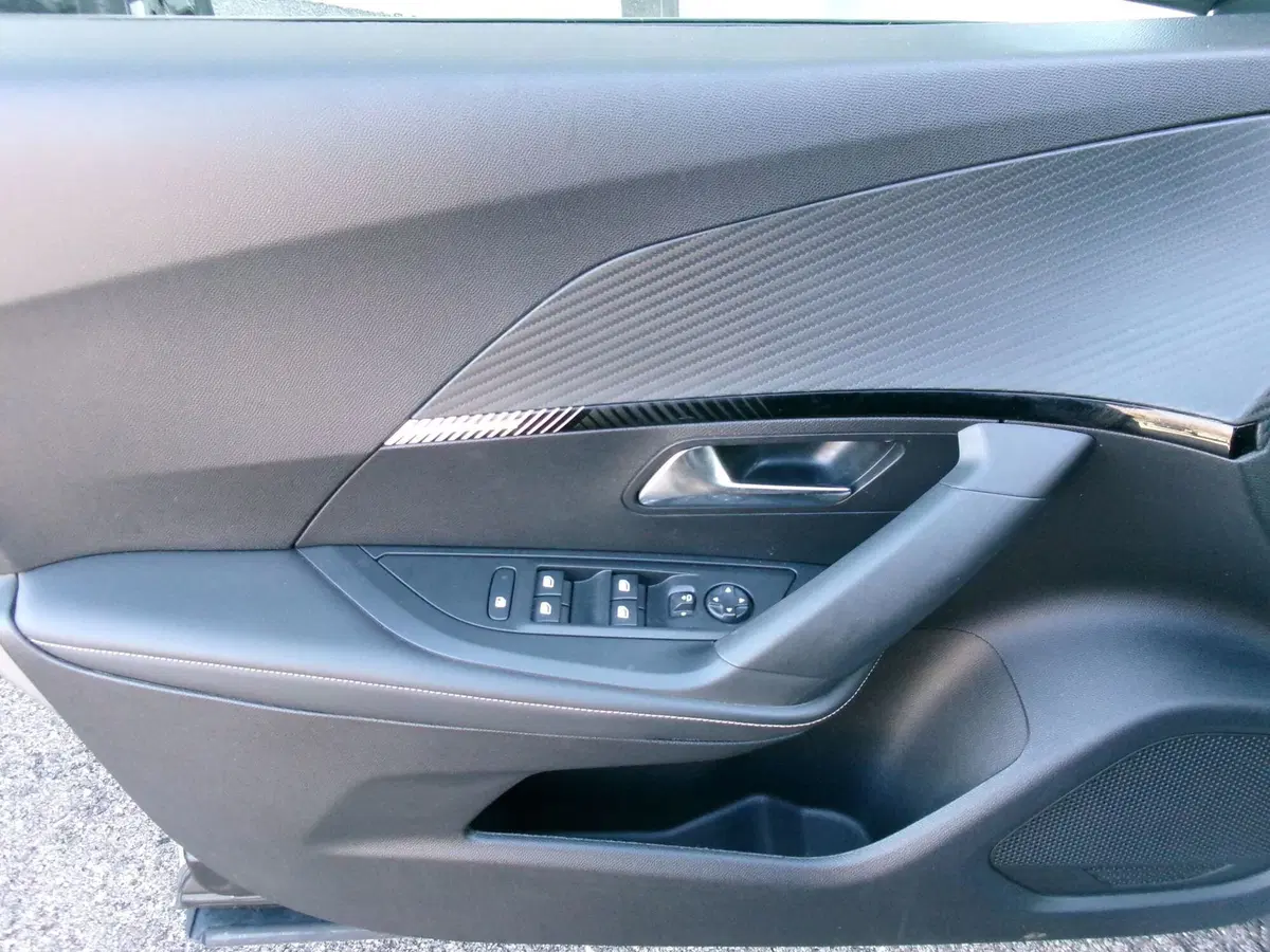 Peugeot 2008 usata a Venezia (14)