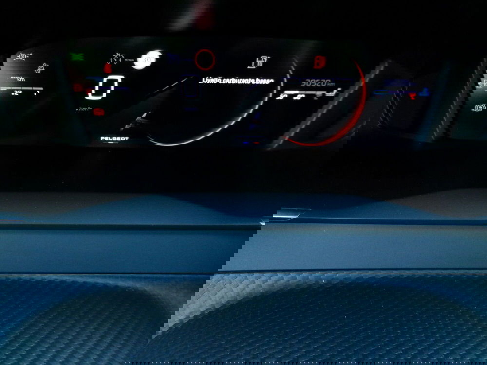 Peugeot 2008 usata a Venezia (8)