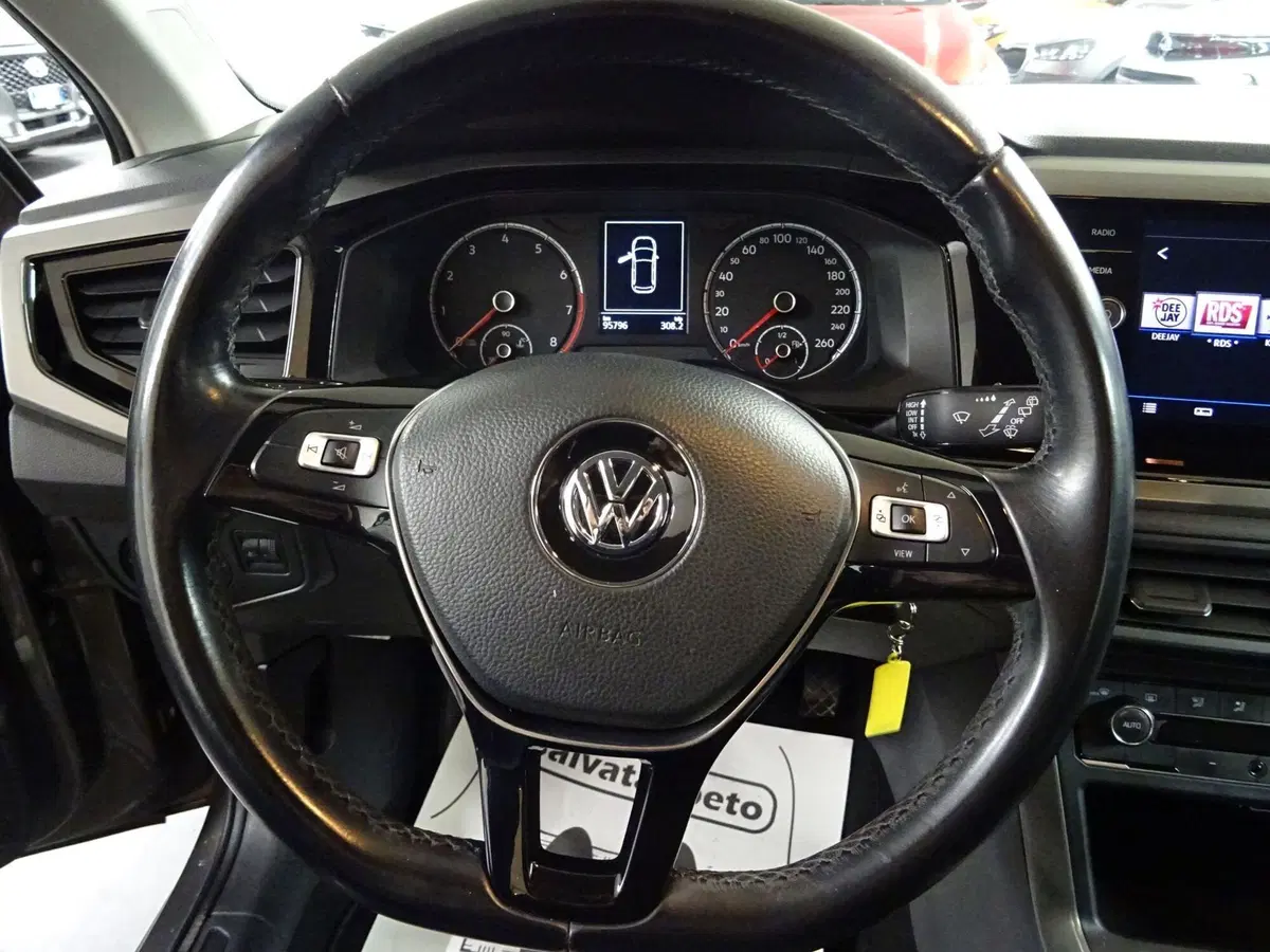 Volkswagen Polo usata a Lucca (11)